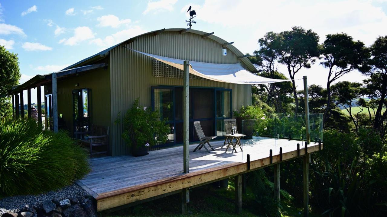 Kaka Ridge Retreat Luxury Cottage Tawharanui Bagian luar foto